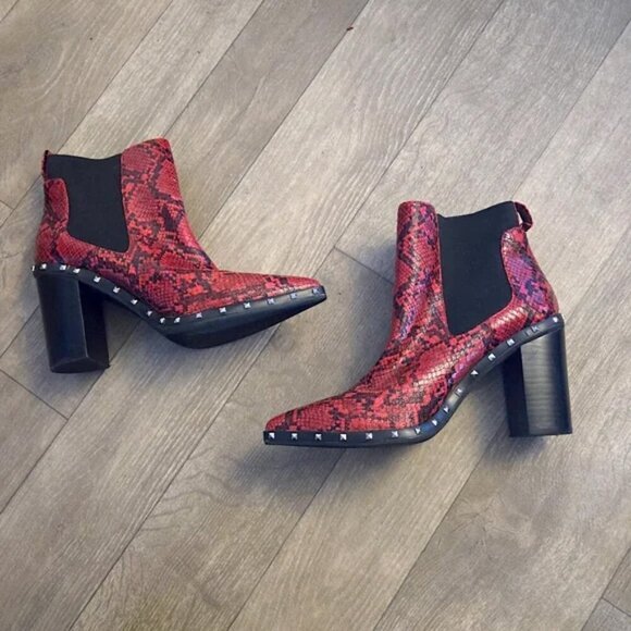 Charles by Charles David Red Snake Print Studded Heeled Boots - Size 9 - Picture 4 of 11